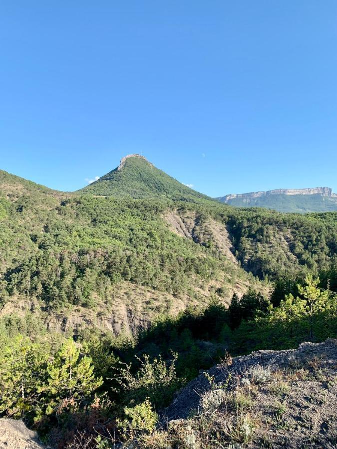 Gite De Charme Le Val Mellis Classe 3 Etoiles Dans La Douceur Provencale Vaumeilh Bagian luar foto